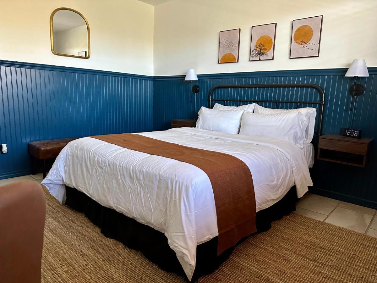 Budget Host East End Hotel In Riverhead  Kültér fotó